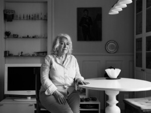 Barbara Truog in ihrer Wohnung, Bild: Annick Ramp/NZZ